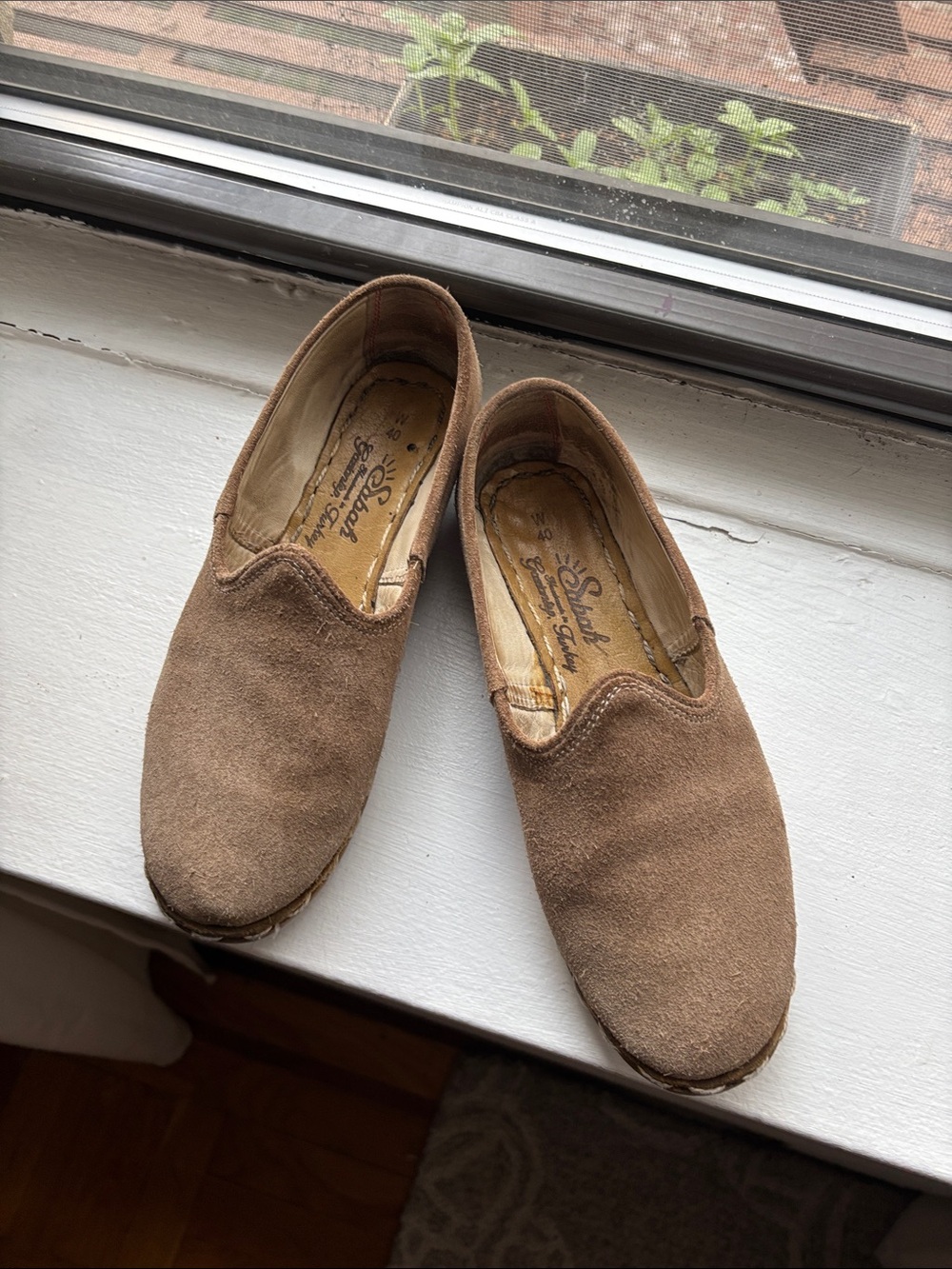 Sabah suede flats size 40